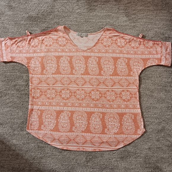 Absolutely Famous Women's Cold Shoulder Short Sleeve Top, Large, Orange & White - Picture 5 of 8